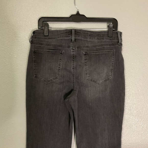 Not for sale - Picture 6 of 11